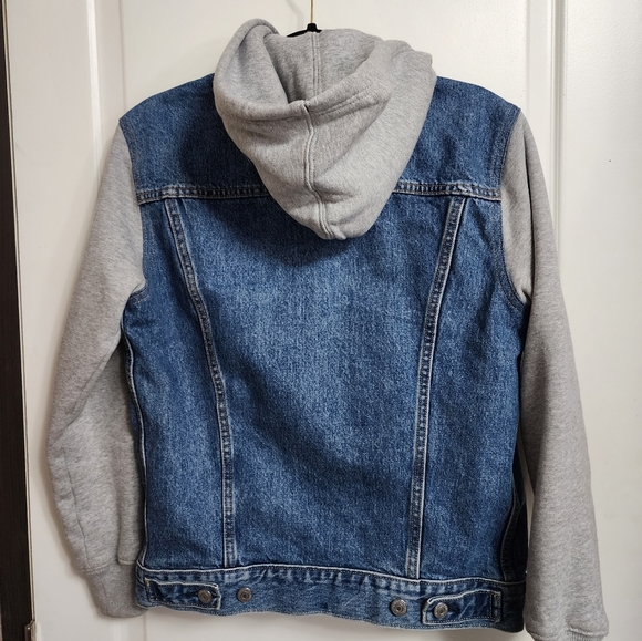 Levi Denim Jacket - Picture 2 of 3
